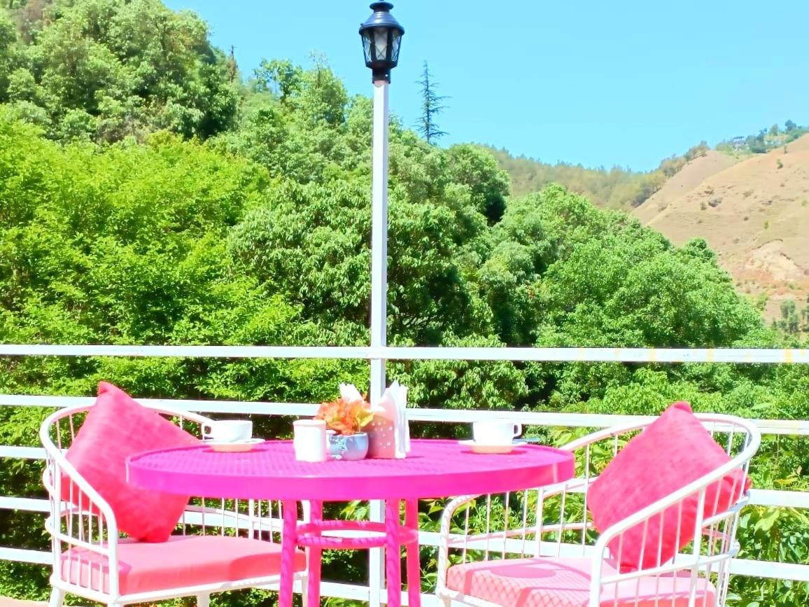 Aaroham Resort, Shimla Exterior foto
