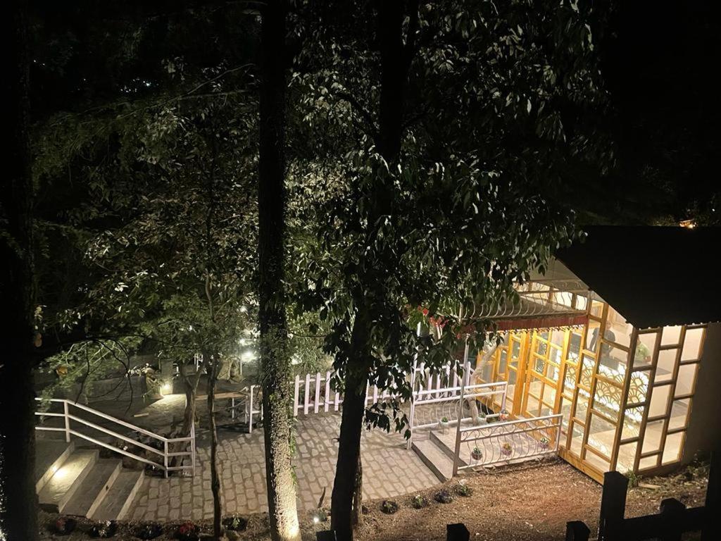 Aaroham Resort, Shimla Exterior foto
