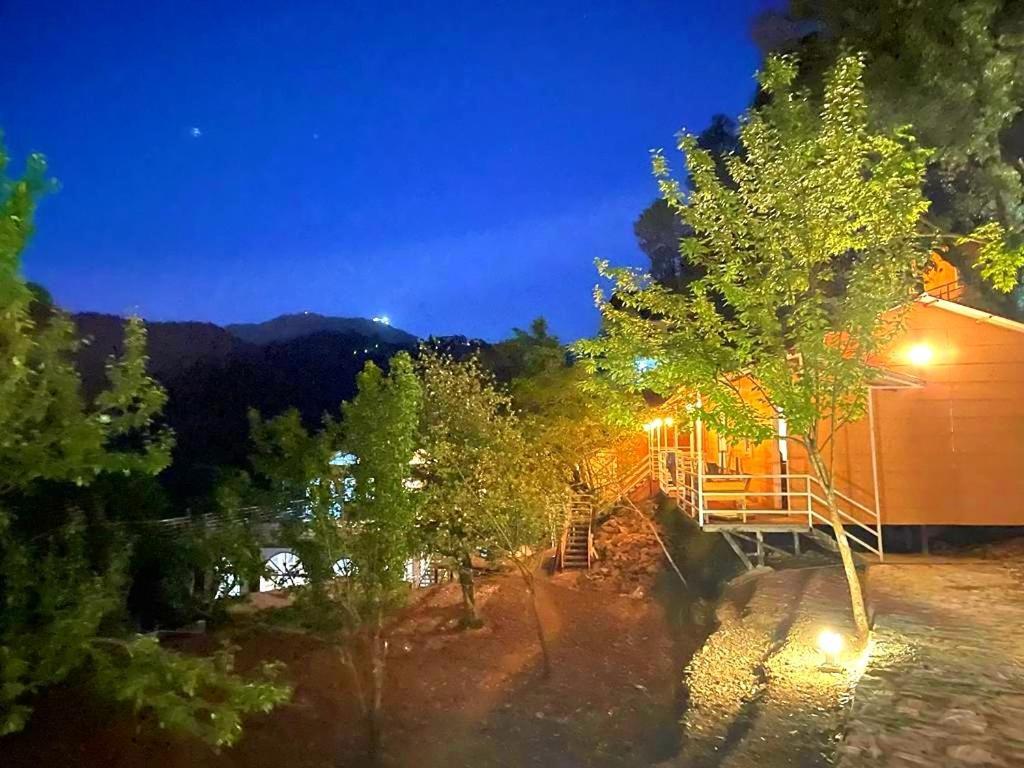 Aaroham Resort, Shimla Exterior foto